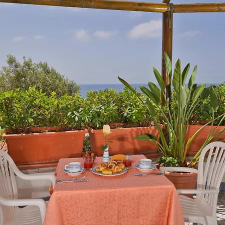 فندق Casa Del Sole 2*